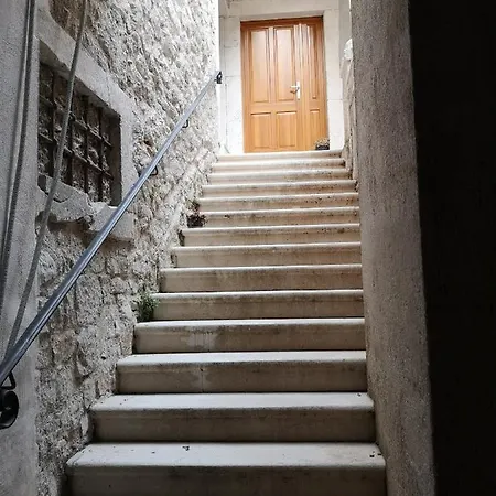 Appartement Orange à Šibenik Extérieur photo